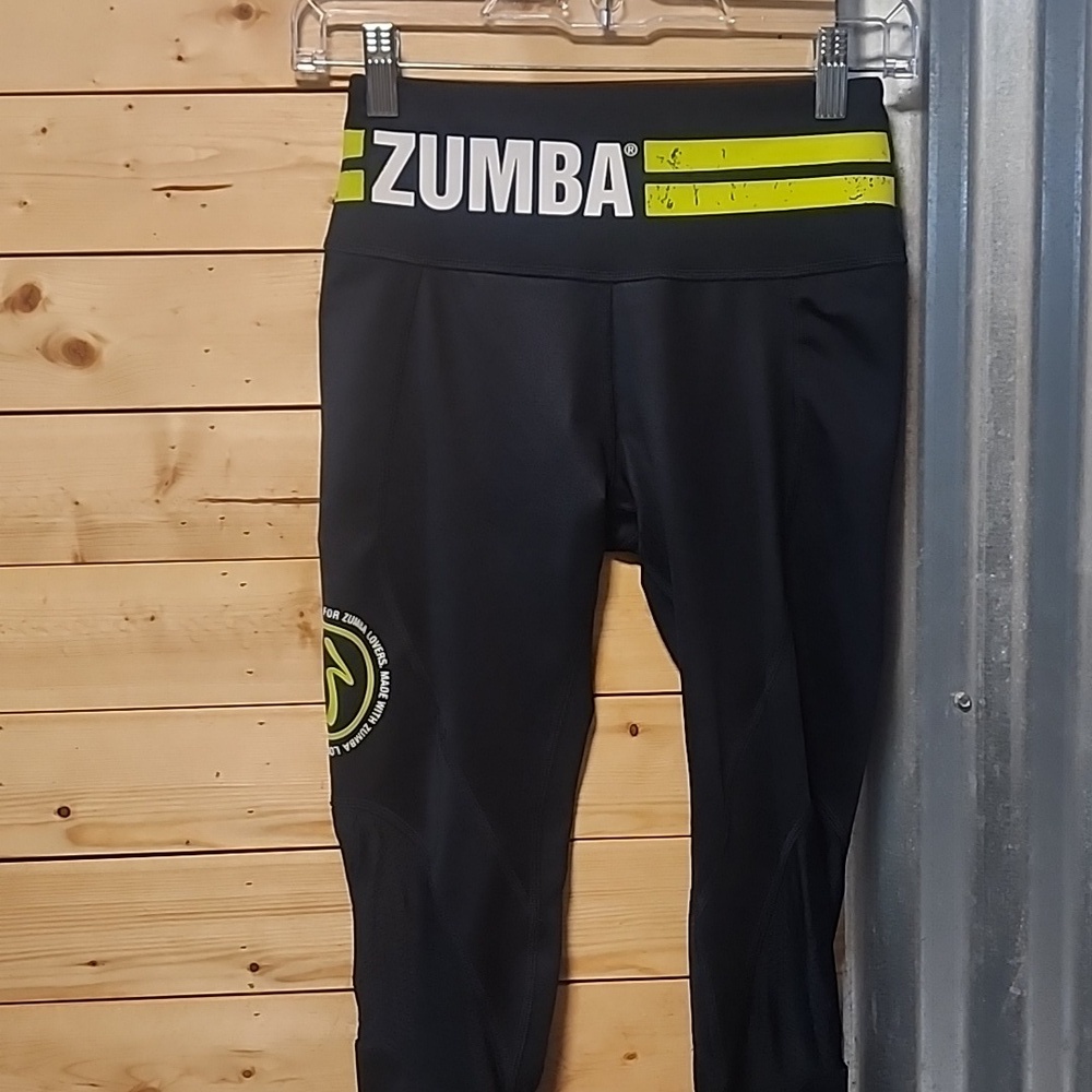 Womans Zumba Fitness Leggings Size XS Extra spicy
